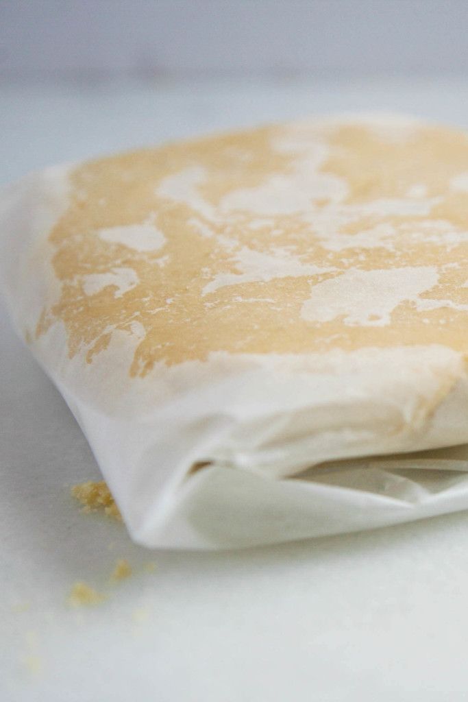 sweet-pastry-wrap-in-wax-paper-683x1024